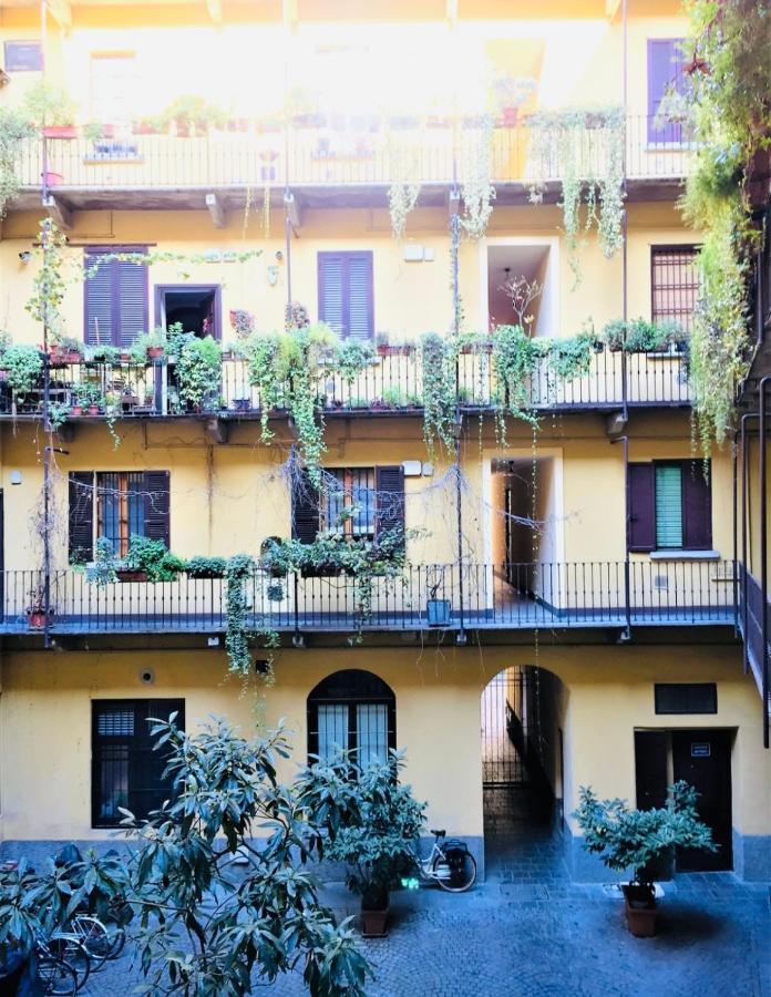 Bilocale Zona Centro Apartamento Milão Exterior foto
