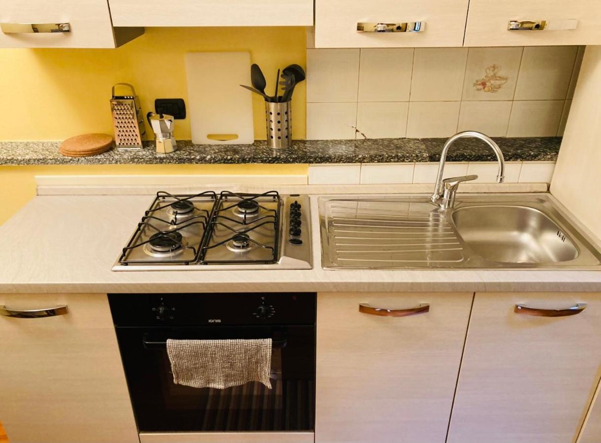 Bilocale Zona Centro Apartamento Milão Exterior foto